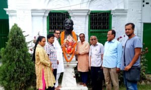 পাবনায় মহানায়িকা সুচিত্রা সেনের ৯১তম জন্মদিন উদযাপন