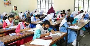 পরীক্ষা কেন্দ্রে মোবাইল ব্যবহার ৫ শিক্ষককে অব্যাহতি
